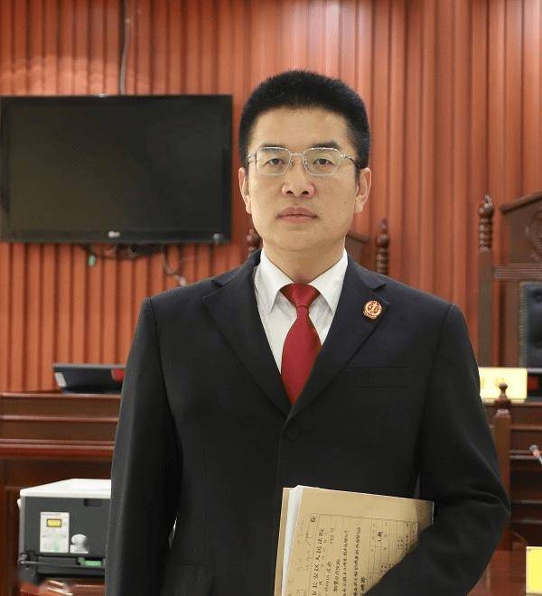 西班牙甲组联赛_秦岭脚下二十年如一日健身晨跑的他西班牙甲组联赛，以自律、温度与力量滋养法治年轮