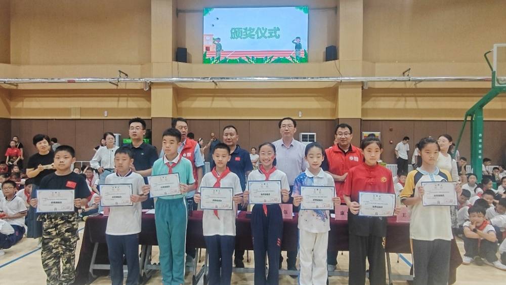 那不勒斯(女）vVs 帕尔马（女）_淄博市张店区龙凤苑中学初一级部军训会操展演圆满落幕