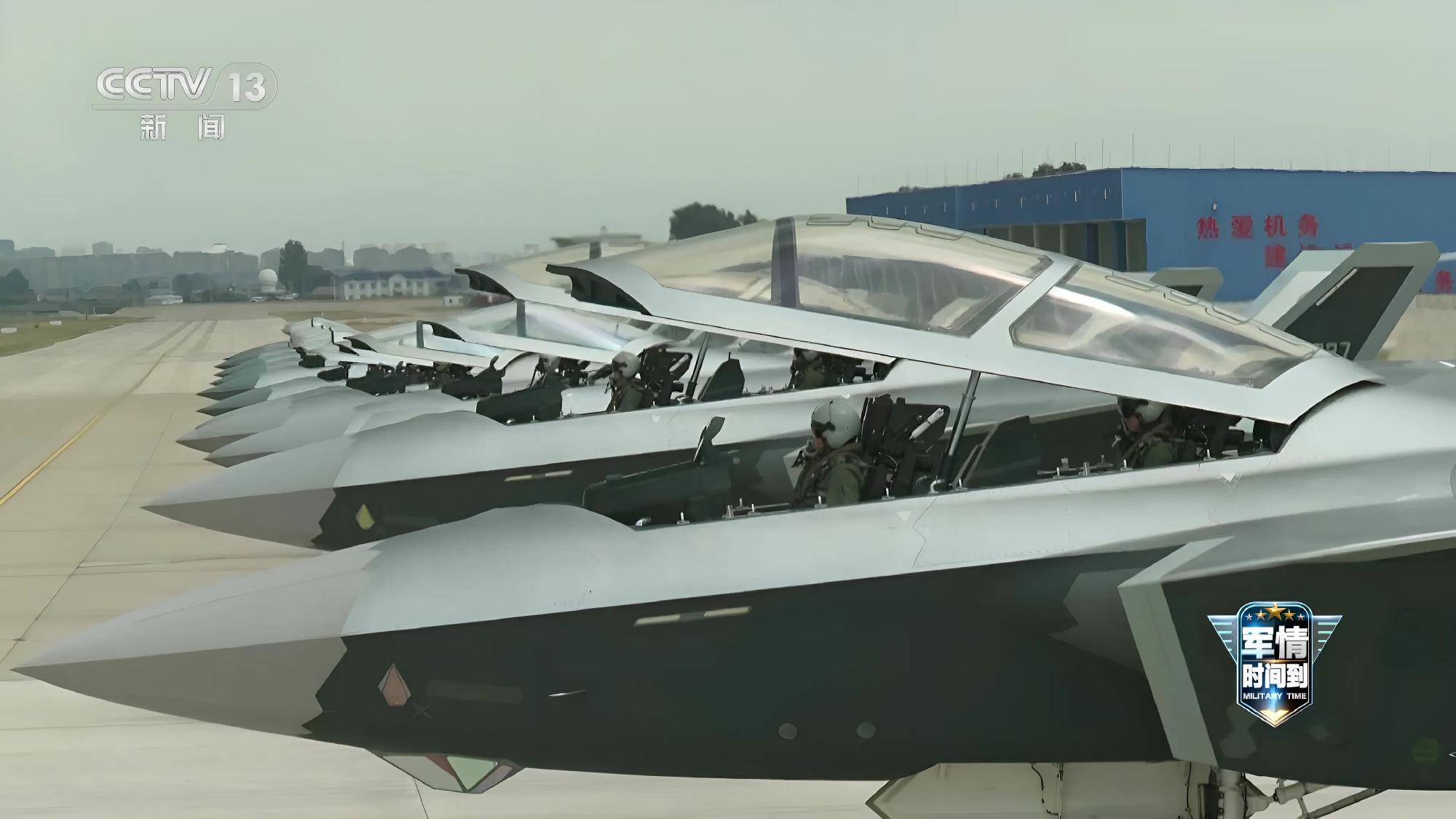 成都蓉城vs.上海海港 | 乌情报局看懂了93阅兵：中国若向俄罗斯提供武器成都蓉城vs.上海海港，乌军撑不了半年