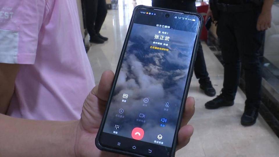 奥伦堡vs喀山鲁宾 | 男子花30万讨老婆奥伦堡vs喀山鲁宾,一个月不到人财两空!婚介所回怼记者:再拍我就对你不客气