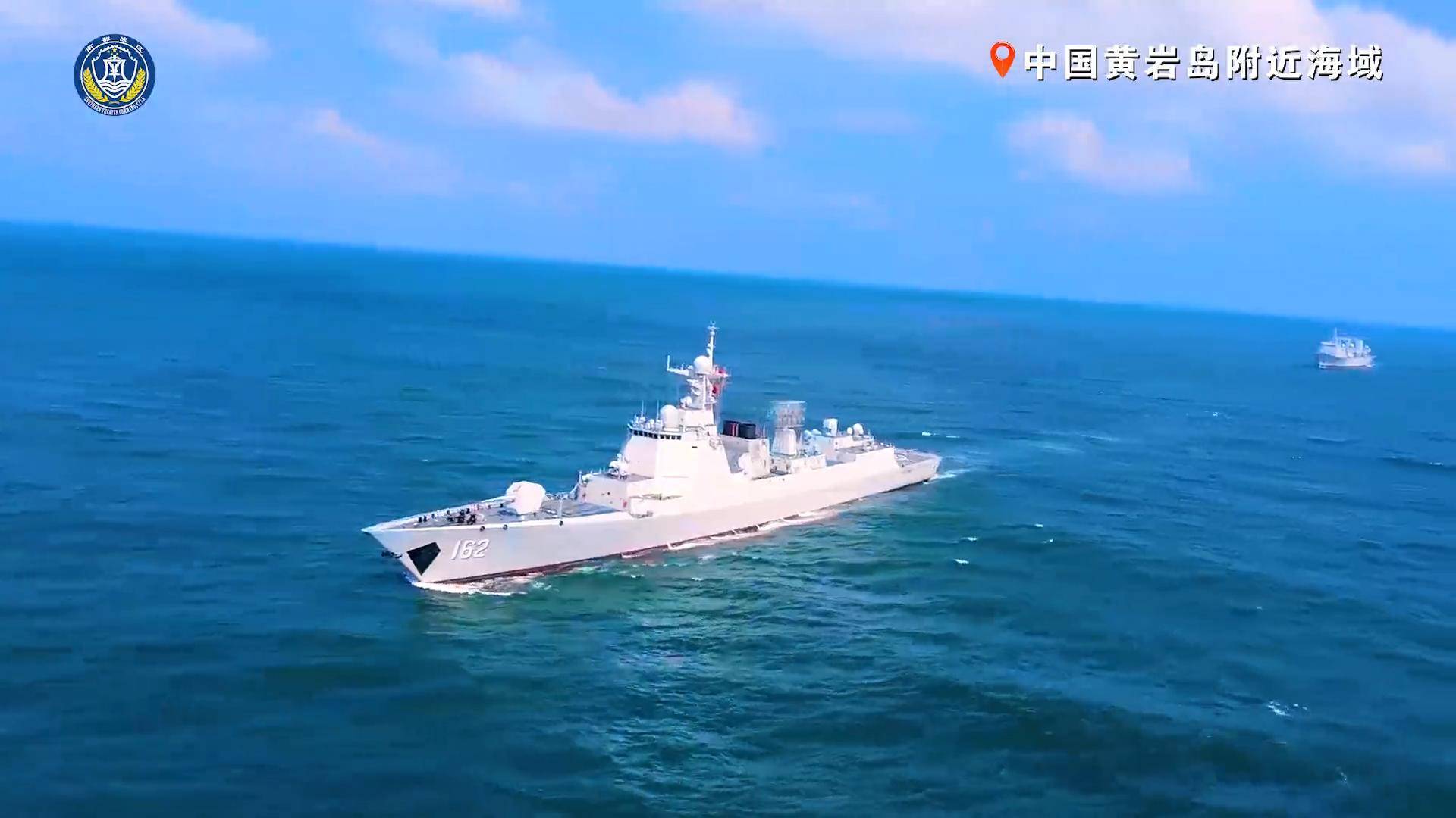 皇冠信用网正网_突发!菲律宾女记者拍摄到皇冠信用网正网,中国庞大舰队现身黄岩岛,与美舰对峙