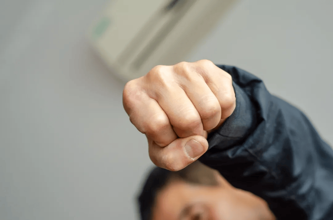 皇冠赛事
_性格“像变了个人”?可能是疾病信号皇冠赛事
,警惕这5种病